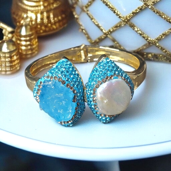 Chunky Baroque Coin Pearl & Rough Natural Aquamarine Jeweled Statement Bracelet